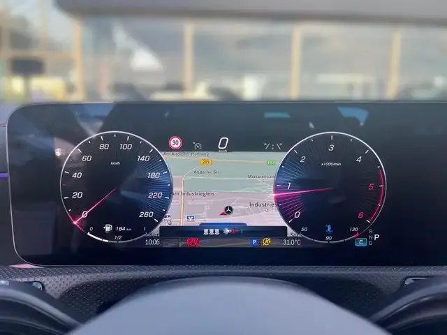 Mercedes-Benz CLA 200
