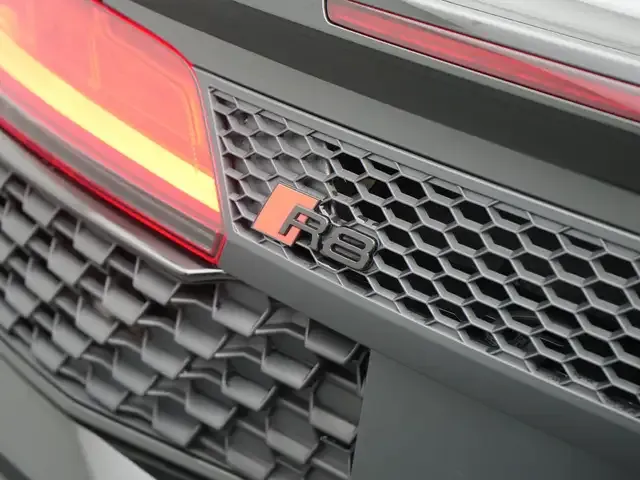 Audi R8