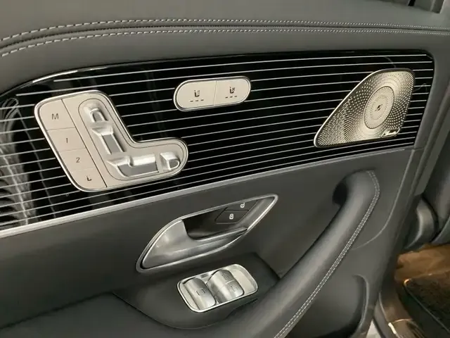 Mercedes-Benz GLS 600