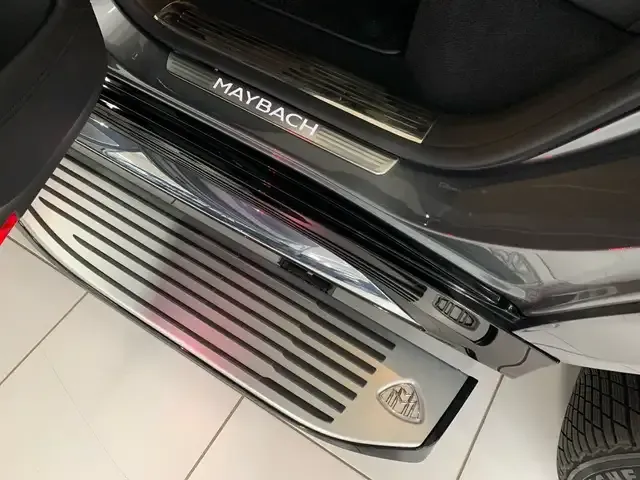 Mercedes-Benz GLS 600