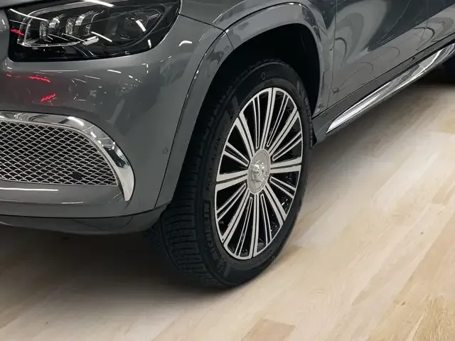 Mercedes-Benz GLS 600