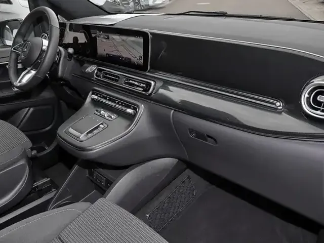 Mercedes-Benz V 250