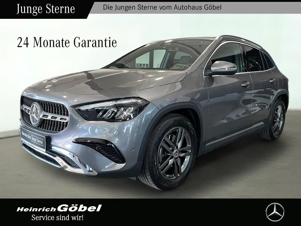 Mercedes-Benz GLA 220