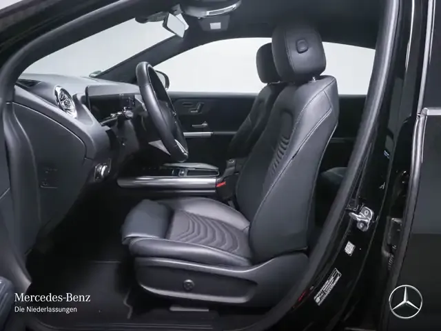 Mercedes-Benz EQA 300