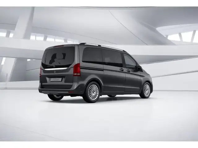 Mercedes-Benz V 220