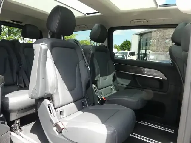 Mercedes-Benz EQV 300
