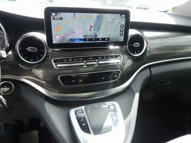 Mercedes-Benz EQV 300