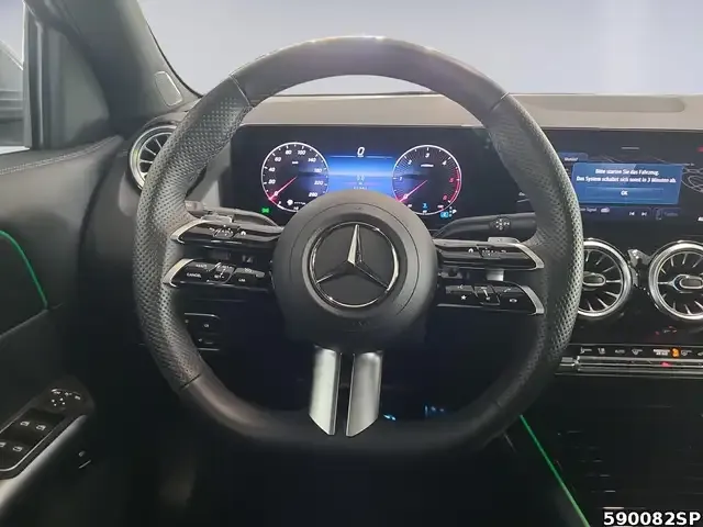 Mercedes-Benz GLA 220