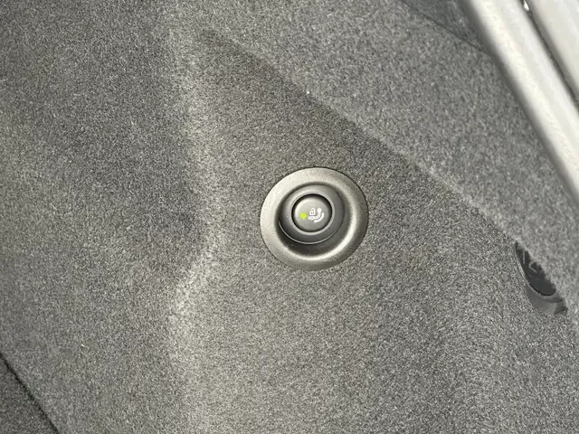 BMW 225