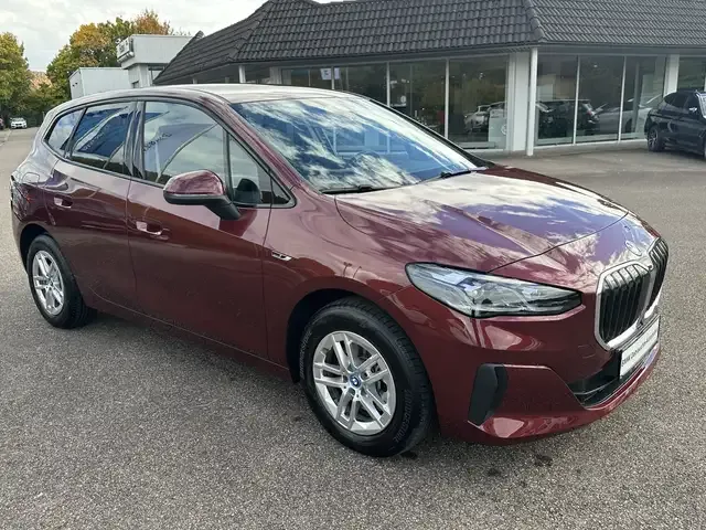 BMW 225