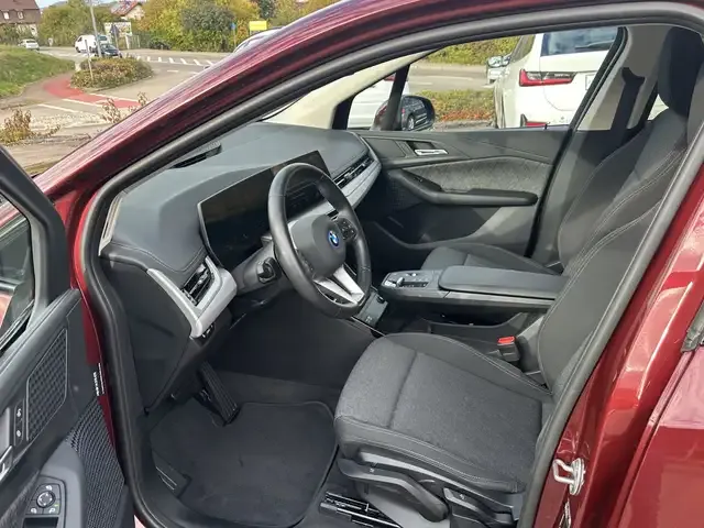 BMW 225