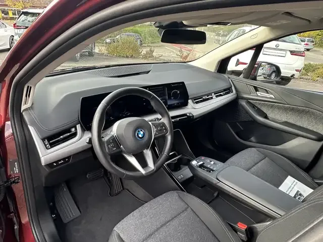BMW 225
