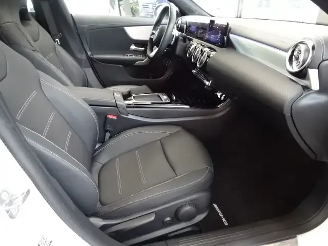 Mercedes-Benz CLA 220