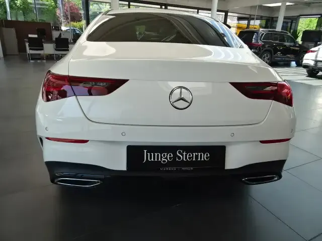 Mercedes-Benz CLA 220
