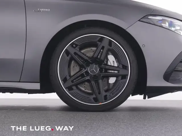 Mercedes-Benz A 35 AMG