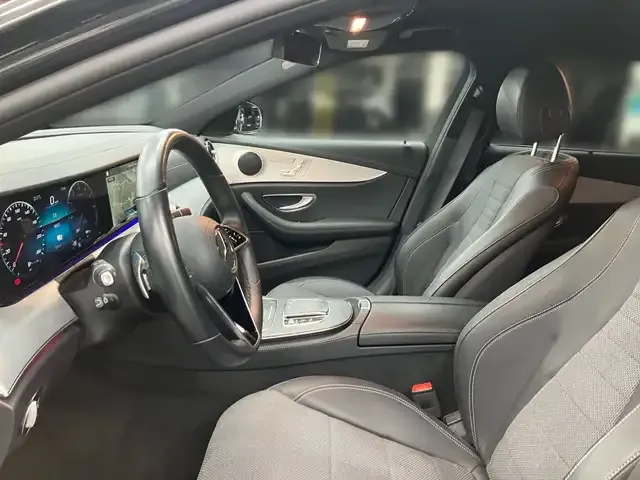 Mercedes-Benz E 300