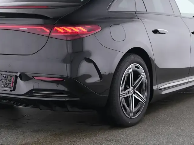 Mercedes-Benz EQE 350
