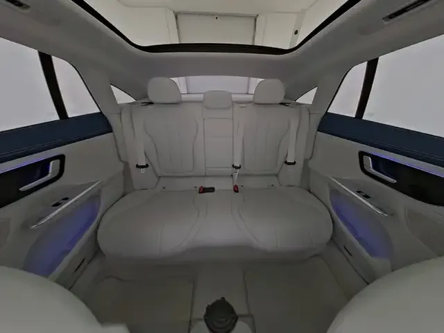 Mercedes-Benz EQE 350