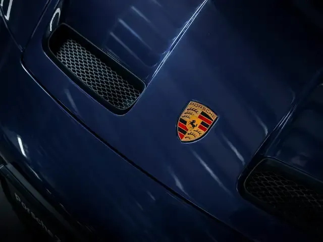 Porsche 992