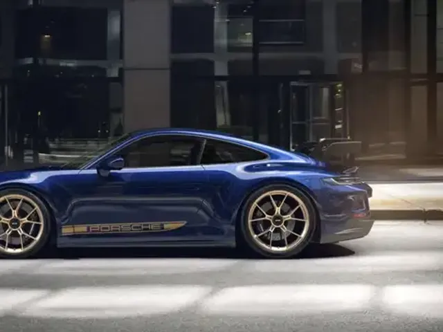 Porsche 992