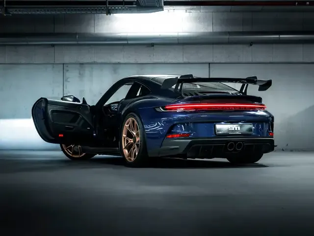 Porsche 992
