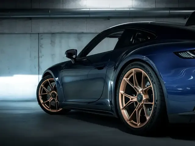 Porsche 992