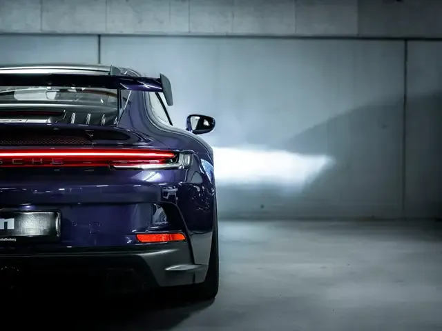 Porsche 992