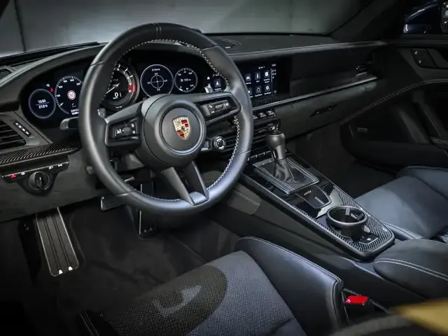 Porsche 992