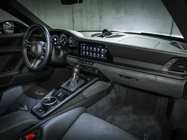 Porsche 992