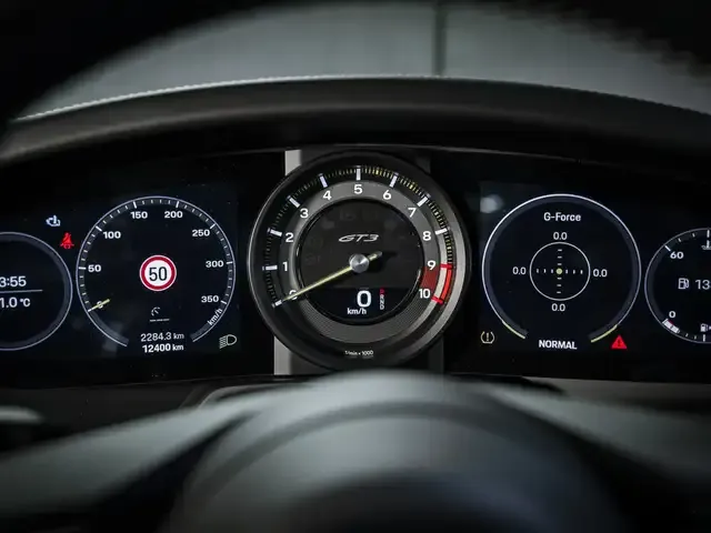 Porsche 992