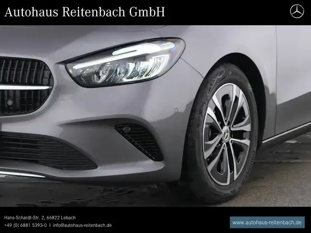 Mercedes-Benz B 200
