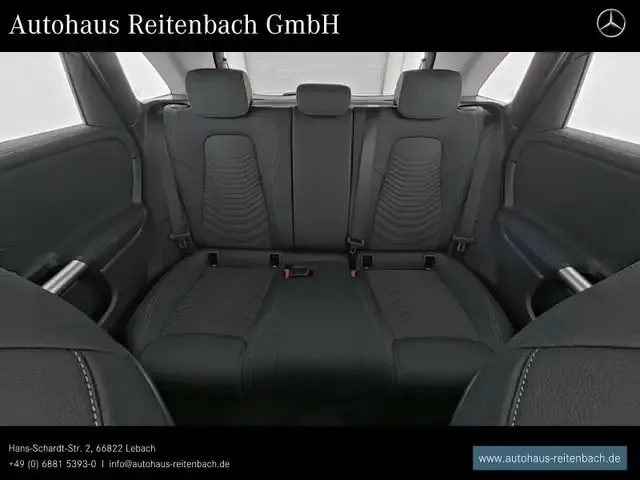 Mercedes-Benz B 200