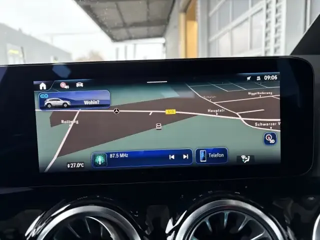 Mercedes-Benz EQA 300