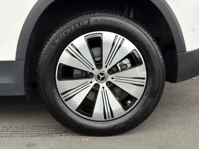 Mercedes-Benz EQA 300