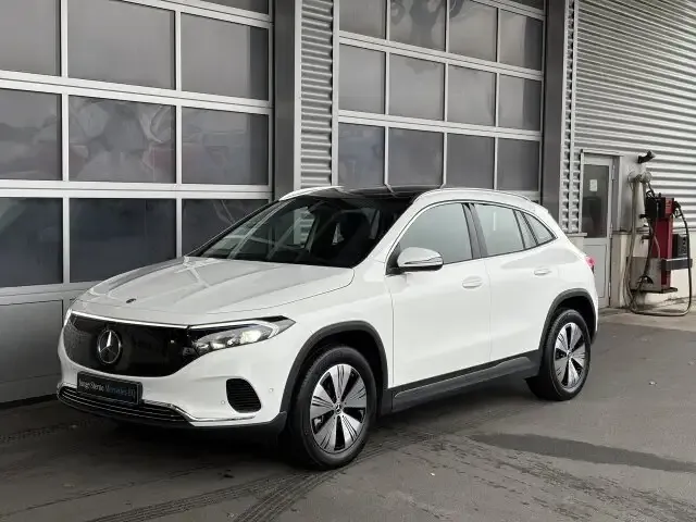 Mercedes-Benz EQA 300