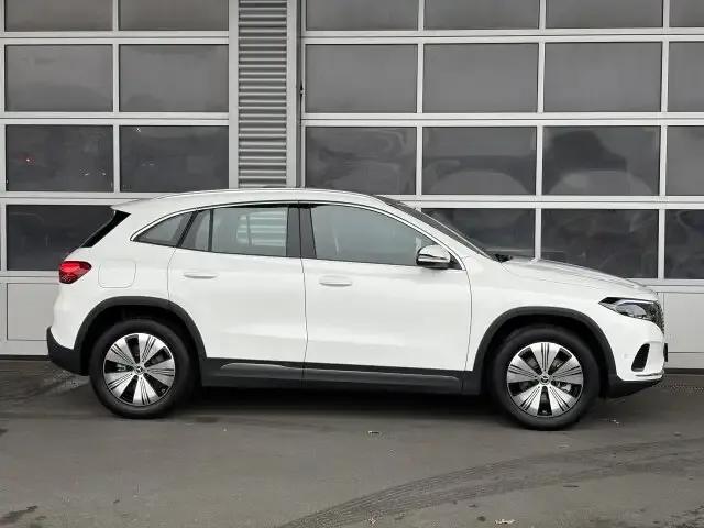 Mercedes-Benz EQA 300