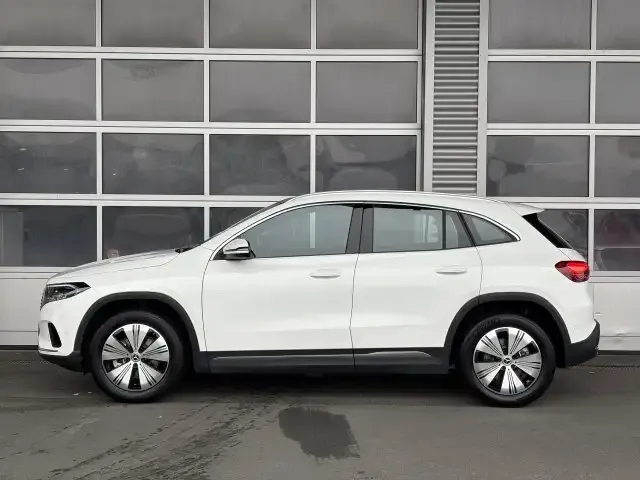 Mercedes-Benz EQA 300
