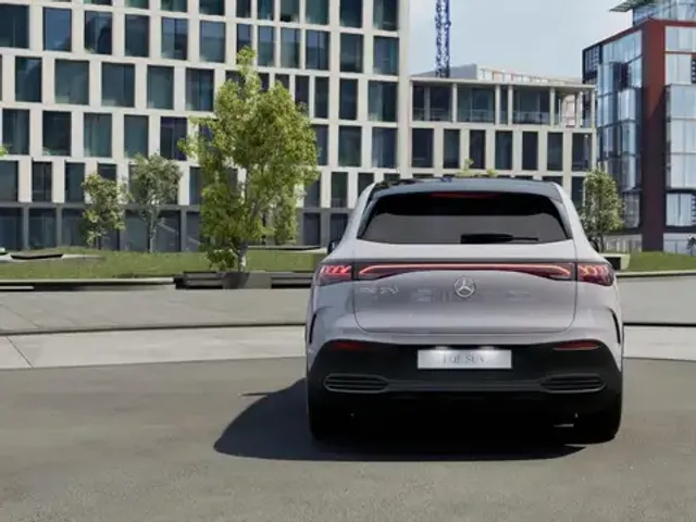 Mercedes-Benz EQE SUV