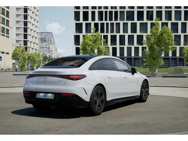 Mercedes-Benz EQE 350