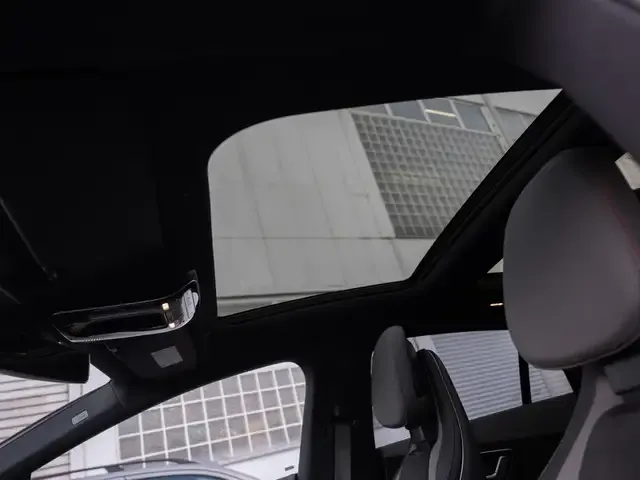 Mercedes-Benz EQE 350