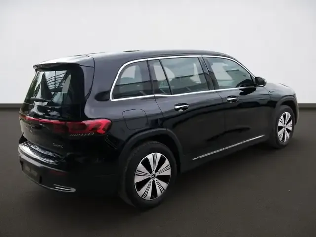 Mercedes-Benz EQB 300