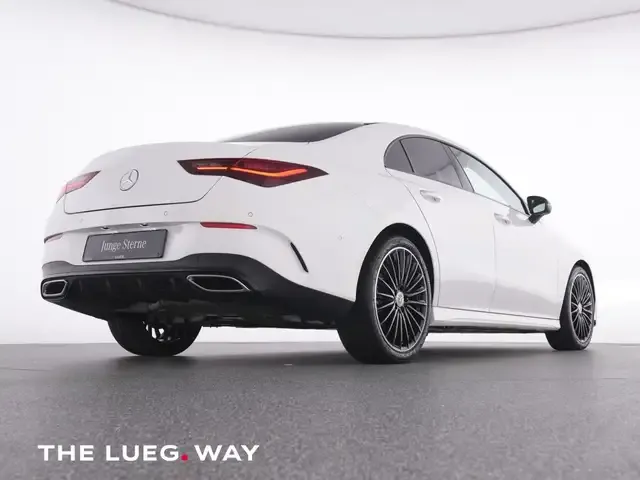 Mercedes-Benz CLA 200