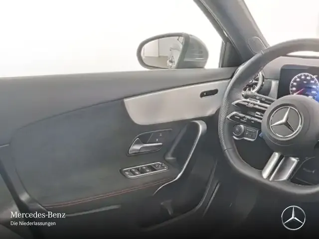 Mercedes-Benz A 220
