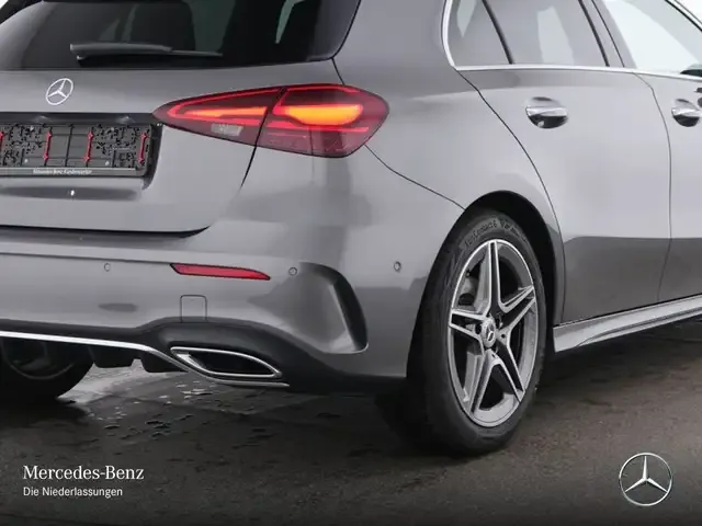 Mercedes-Benz A 220