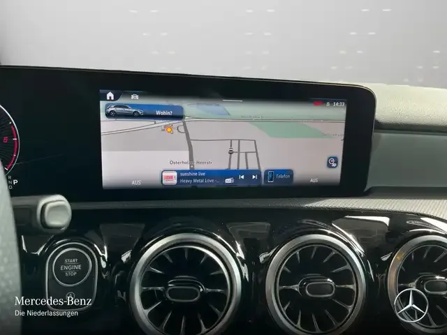 Mercedes-Benz A 220