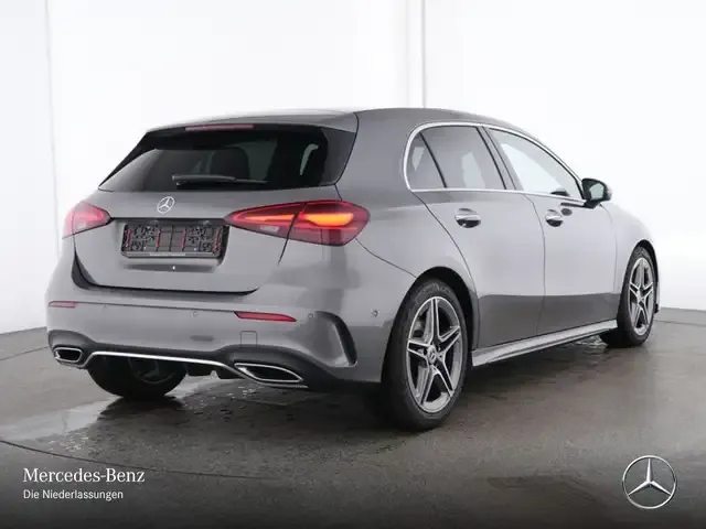 Mercedes-Benz A 220