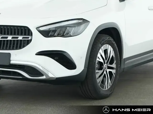 Mercedes-Benz GLA 180
