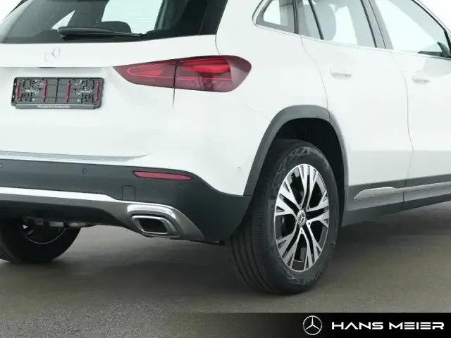 Mercedes-Benz GLA 180