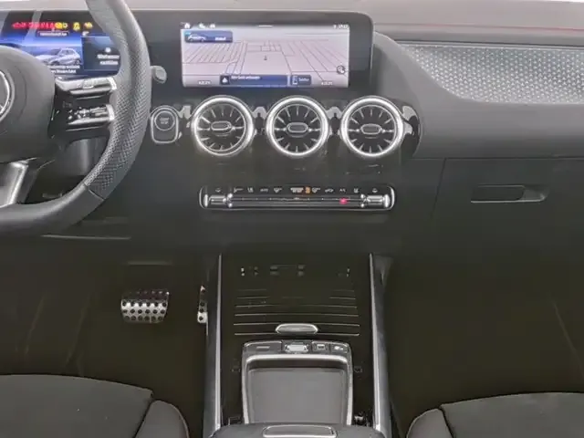 Mercedes-Benz EQA 300