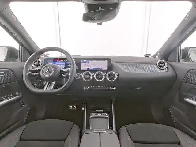 Mercedes-Benz EQA 300